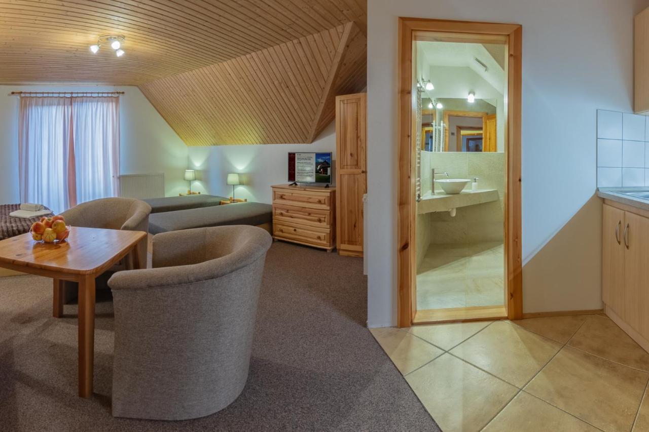 Apartmany A Studia Villa Flora Liptovska Sielnica Ngoại thất bức ảnh